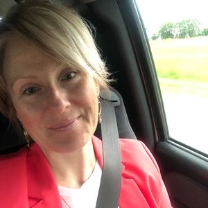 Meet your Posher, Melissa